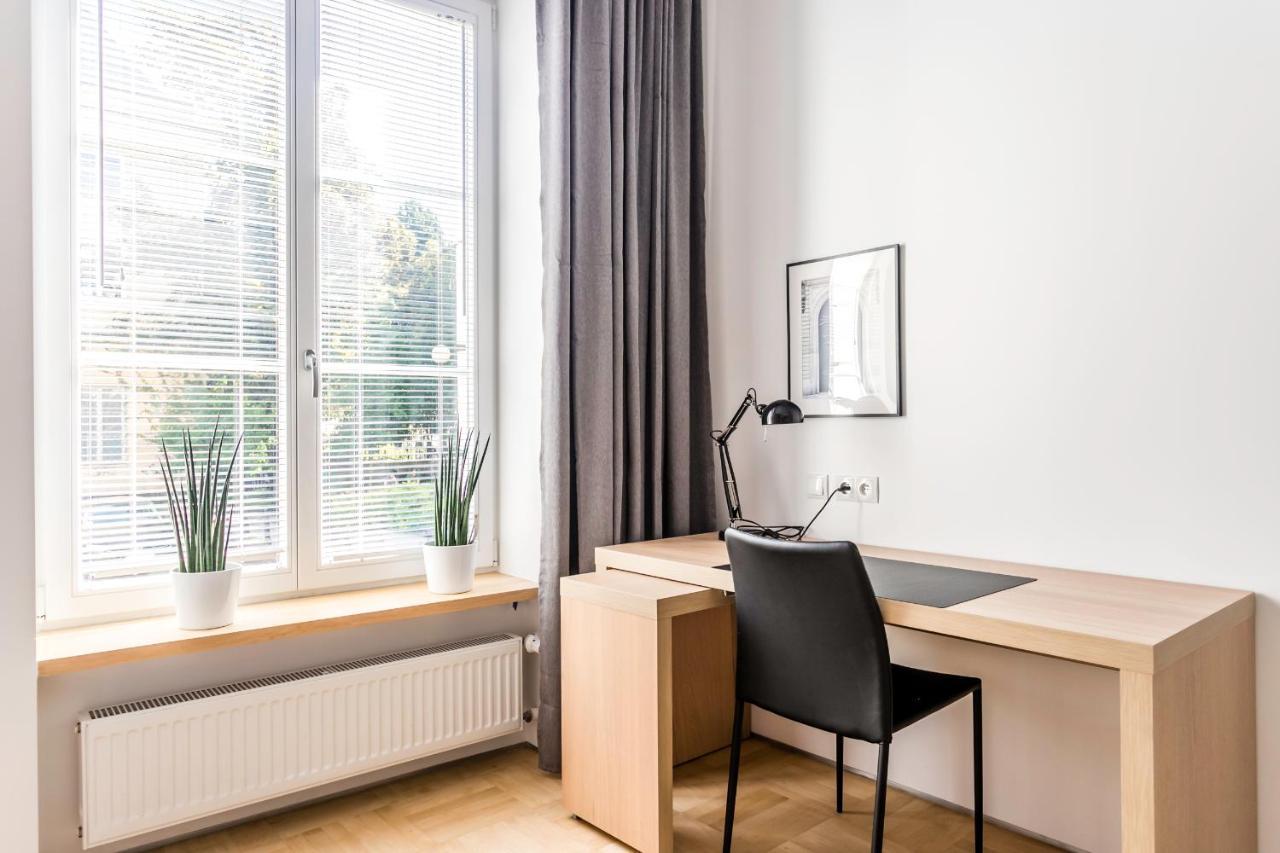 P&O Serviced Apartments Warecka Street Warsaw Exterior photo